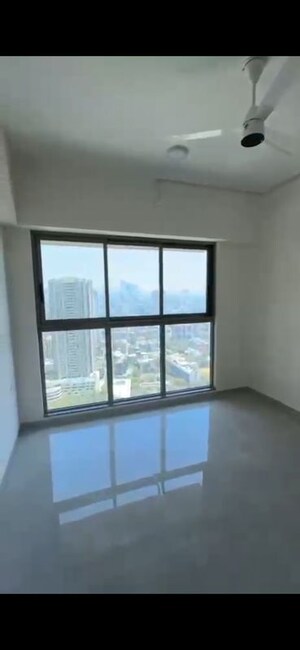 Bedroom in 2.5 BHK Apartment at Sheth Auris Bliss, Malad West – for Rent