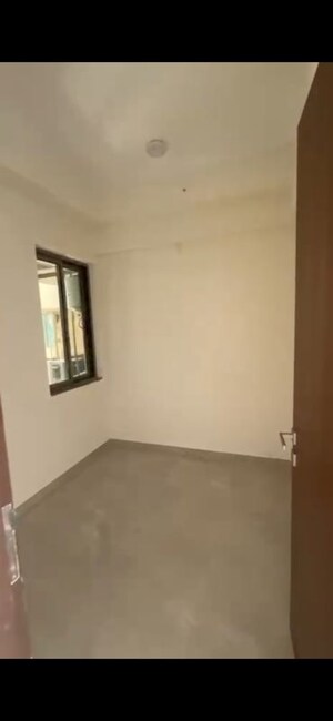 Room in 2.5 BHK Apartment at Sheth Auris Bliss, Malad West – for Rent