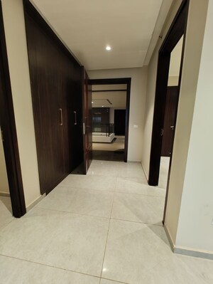 Room in 4 BHK Apartment at Sector 83 A – for Sale