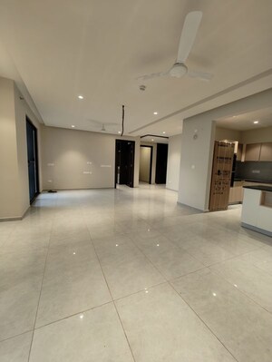 Room in 4 BHK Apartment at Sector 83 A – for Sale
