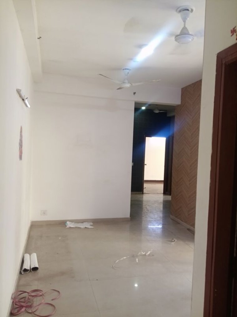 Room, mahagun-mywoods 2 Bedroom 935 Sq.Ft. Apartment In Sector 16c Greater Noida Greater Noida 10332193