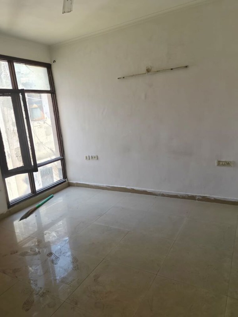 Room, vip road 4 Bedroom 2500 Sq.Ft. Penthouse In Vip Road Zirakpur 10382241