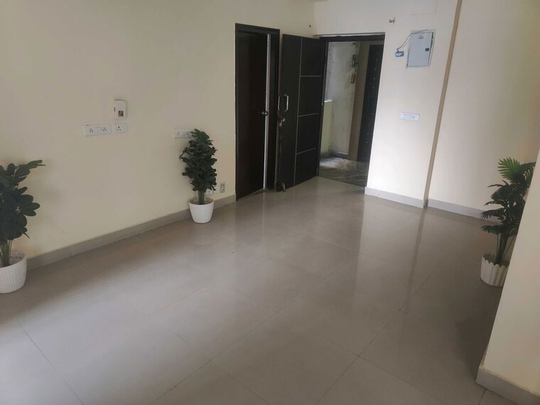 Room, gaur-city-2-10th-avenue 2.5 Bedroom 1175 Sq.Ft. Apartment In Sector 16c Greater Noida Greater Noida 10382210