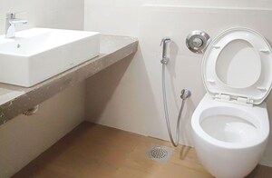 Bathroom in  Pg at Chembur Colony – for Rent