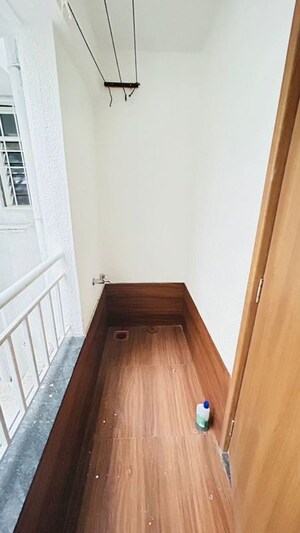 Furnished Amenities in 2.5 BHK Apartment at Aeropolis Phase II, Dhanori – for Rent