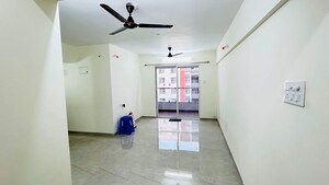 Team Area in 2.5 BHK Apartment at Kohinoor Viva City, Dhanori – for Rent