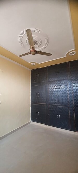 Furnished Amenities in 1.5 BHK Independent House at Sector 16 A – for Rent