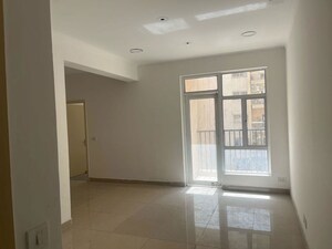 Room in 2.5 BHK Apartment at Gaur City 2 - 10th Avenue, Sector 16c Greater Noida – for Sale