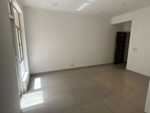 Room in 2.5 BHK Apartment at Gaur City 2 - 10th Avenue, Sector 16c Greater Noida – for Sale