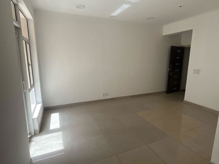 Room, gaur-city-2-10th-avenue 2.5 Bedroom 1175 Sq.Ft. Apartment In Sector 16c Greater Noida Greater Noida 10382295