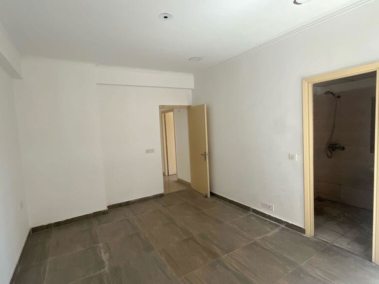 Room, gaur-city-2-10th-avenue 2.5 Bedroom 1175 Sq.Ft. Apartment In Sector 16c Greater Noida Greater Noida 10382295