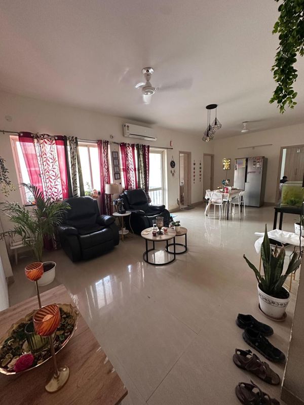3.5 BHK + Servant Room 1675 Sq.Ft. Apartment in Orris Aster Court