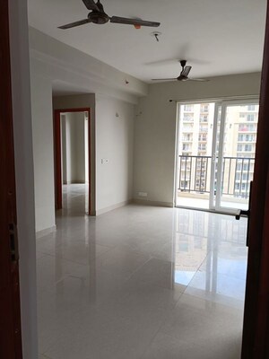 Room in 2 BHK Apartment at Tata Eureka Park, Sector 150 – for Rent