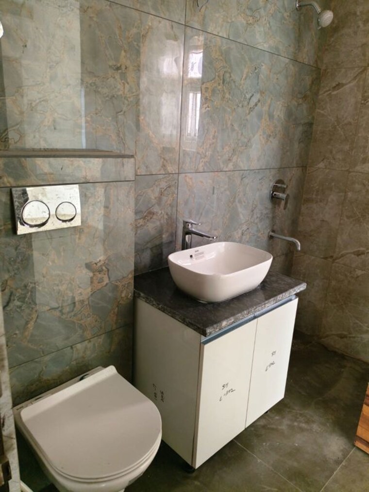 Bathroom, samridhi-luxuriya-avenue 3 Bedroom 1640 Sq.Ft. Apartment In Sector 150 Noida 10382384
