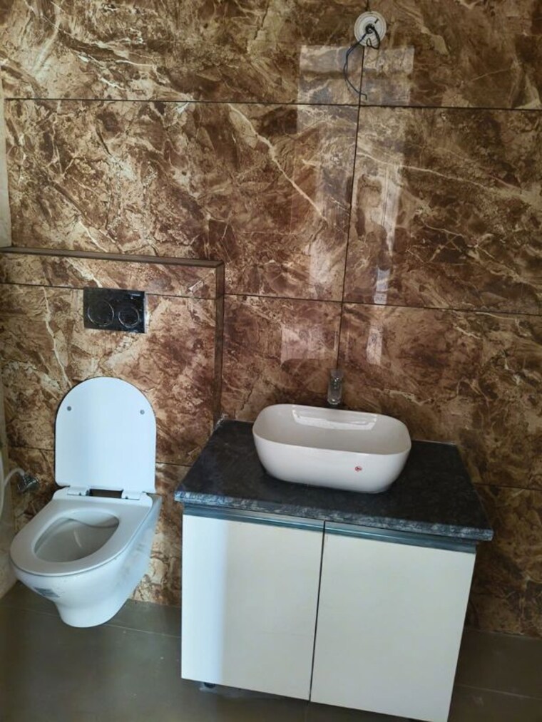 Bathroom, samridhi-luxuriya-avenue 3 Bedroom 1640 Sq.Ft. Apartment In Sector 150 Noida 10382384