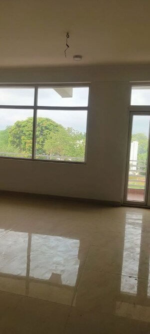 Furnished Amenities in 4 BHK Builder Floor at Vasant Kunj – for Rent