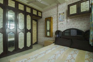 Bedroom in  Pg at Kandivali West – for Rent