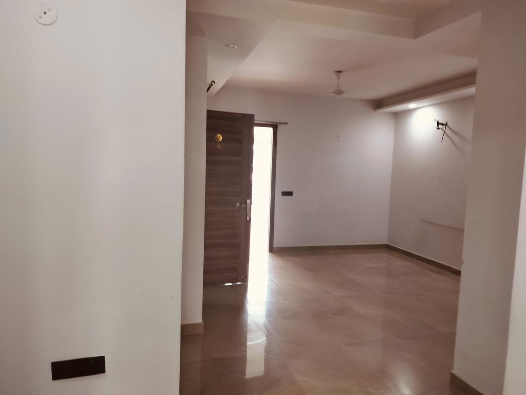 2 BHK + Study Room Builder Floor For Rent in Sector 45