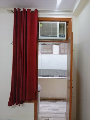 Room in 2 BHK Builder Floor at Ardee City, Sector 52 – for Rent