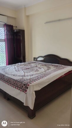 2.5 BHK + Study Room Apartment For Rent in Mahagun Moderne