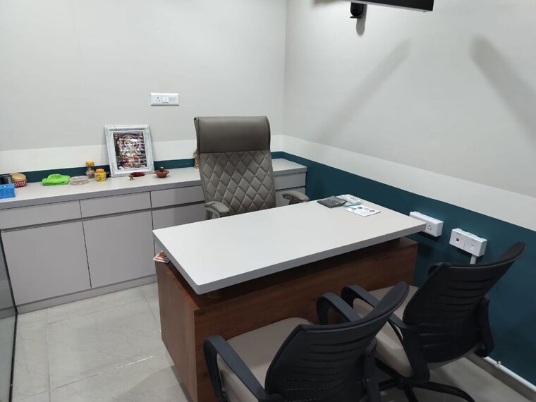 Team Area, navrangpura Commercial Office Space 1128 Sq.Ft. In Navrangpura Ahmedabad 10382425