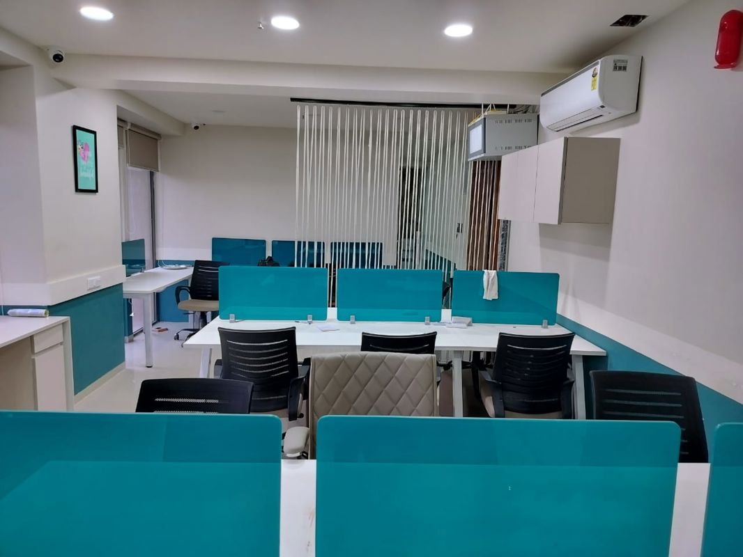 Office Space For Rent in Navrangpura
