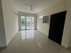 Room in 4 BHK Builder Floor at SS Aaron Ville, Sector 48 – for Sale