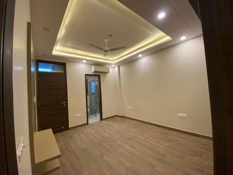 Room, sushant-lok-2 4 Bedroom 275 Sq.Yd. Builder Floor In Sector 57 Gurgaon 10029287