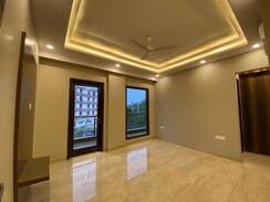 4 BHK + Extra Room Builder Floor For Sale in Sushant Lok 2