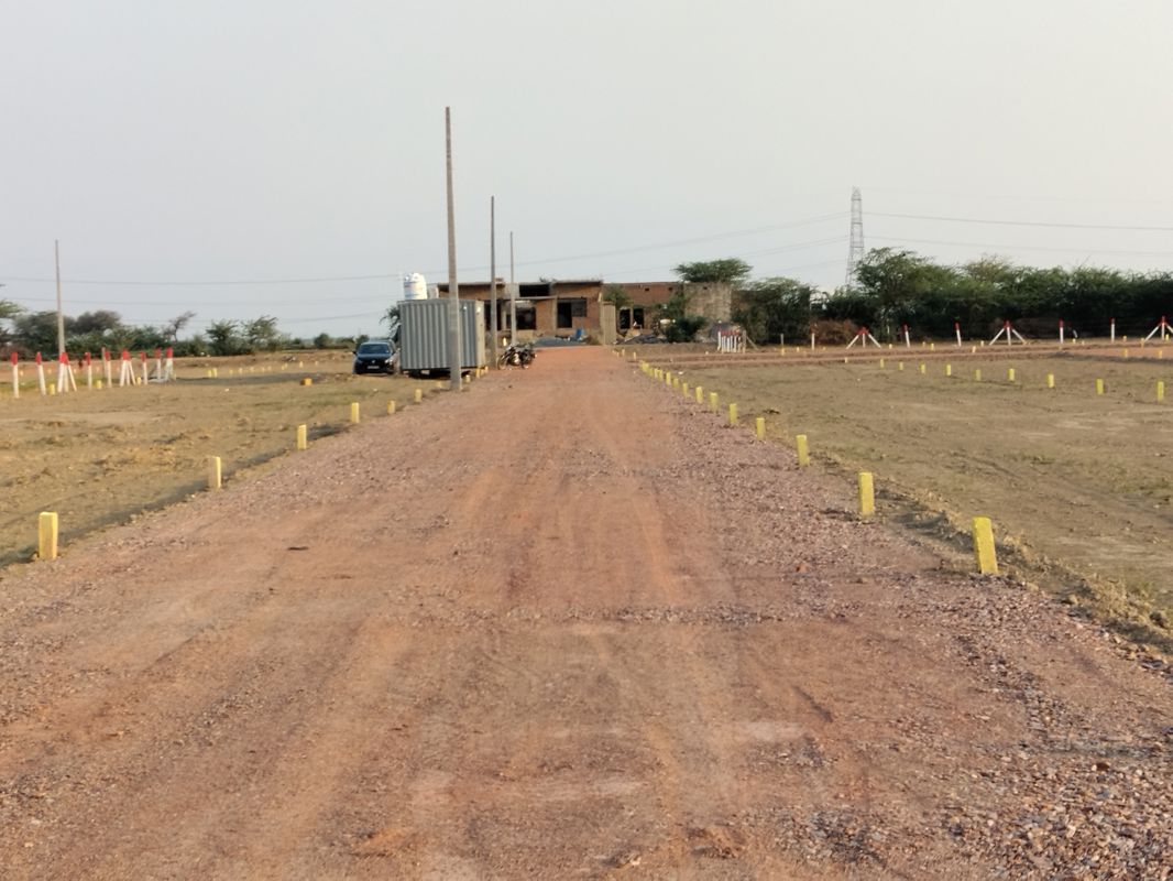 Plot For Sale in Sohna Sector 1