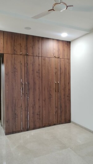 Bedroom in 3 BHK Apartment at Oberoi Exquisite Goregaon, Goregaon East – for Rent