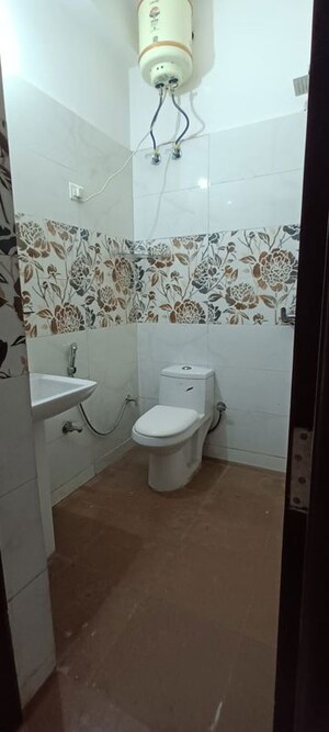 Bathroom in 3 BHK Builder Floor at Ansal Sushant Floors, Sushant Lok ii – for Rent