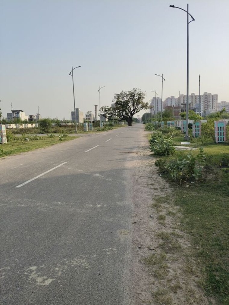 undefined, vrindavan yojna Commercial Land 4305 Sq.Ft. In Vrindavan Yojna Lucknow 10382461