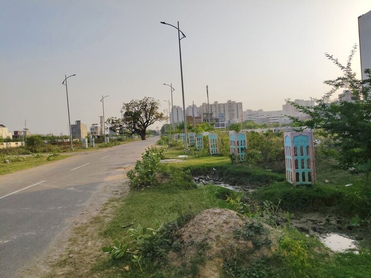 Garden, vrindavan yojna Commercial Land 4305 Sq.Ft. In Vrindavan Yojna Lucknow 10382461