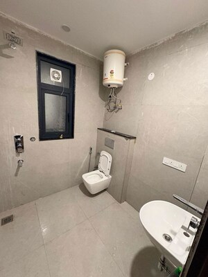 Bathroom in 3 BHK Builder Floor at Sector 27 – for Rent