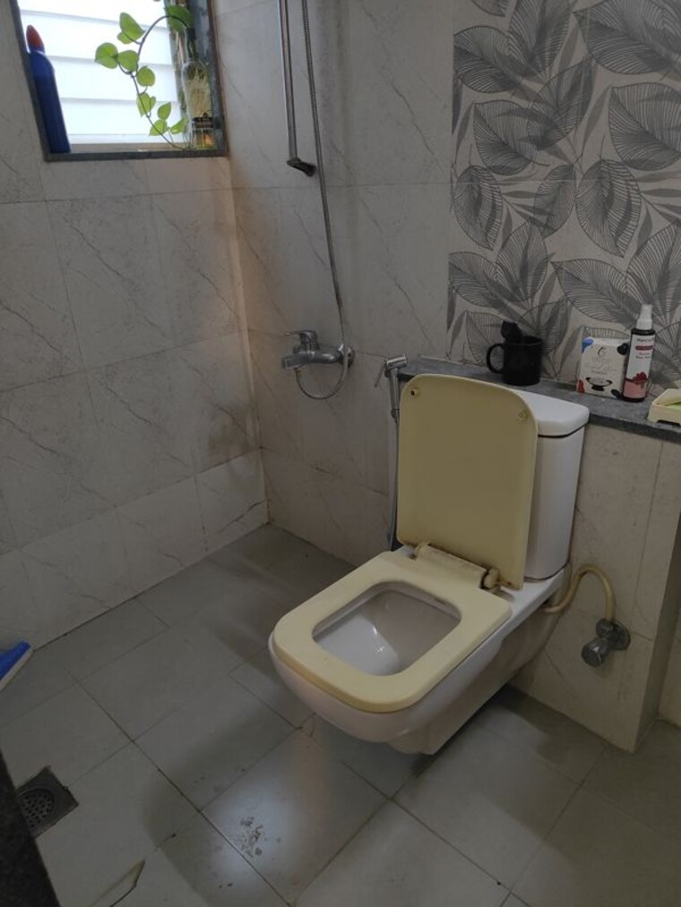 Bathroom, rohan-mithila-phase-ii 2 Bedroom 1100 Sq.Ft. Apartment In Viman Nagar Pune 10382474