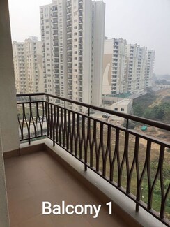 3.5 BHK + Servant Room Apartment For Rent in Shalimar Oneworld Vista