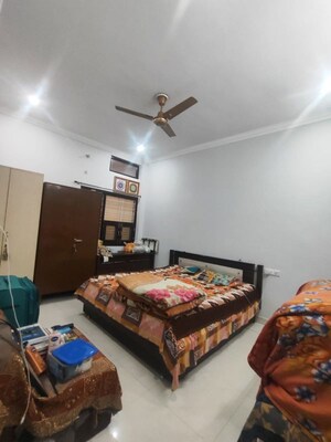 Bedroom in 6 BHK Independent House at Indira Nagar – for Sale