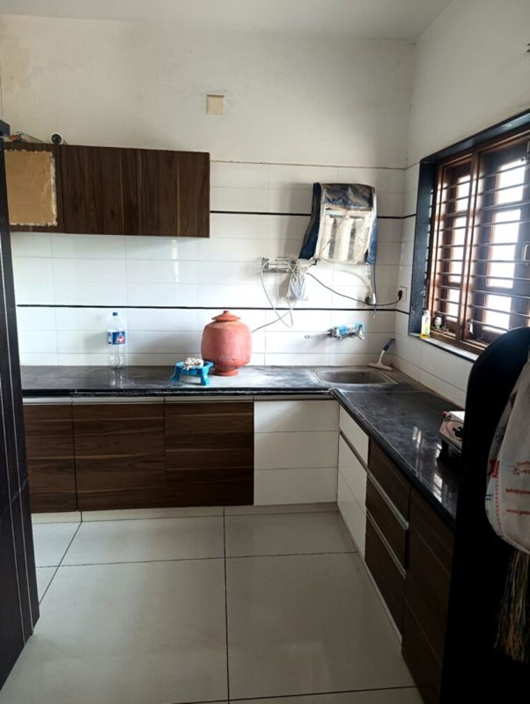 Kitchen, satellite 1 Bedroom 990 Sq.Ft. Villa In Satellite Ahmedabad 10382517