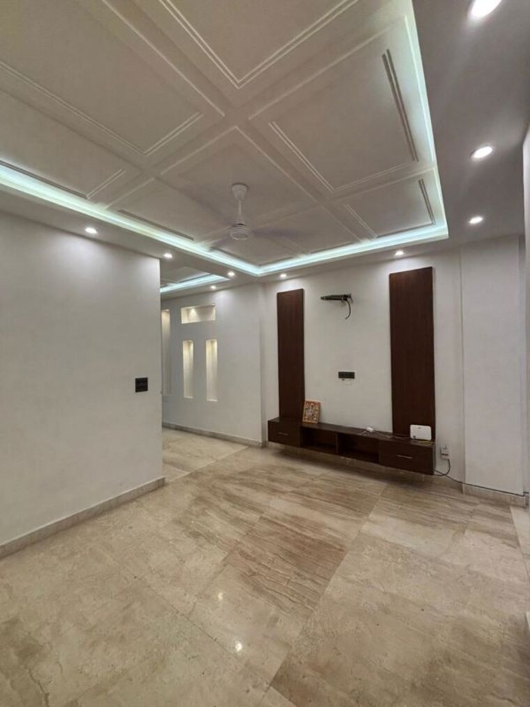 Room, ramesh nagar 2 Bedroom 100 Sq.Ft. Builder Floor In Ramesh Nagar Delhi 10382511