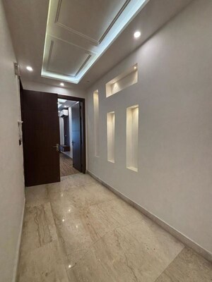 Room in 2 BHK Builder Floor at Ramesh Nagar – for Rent