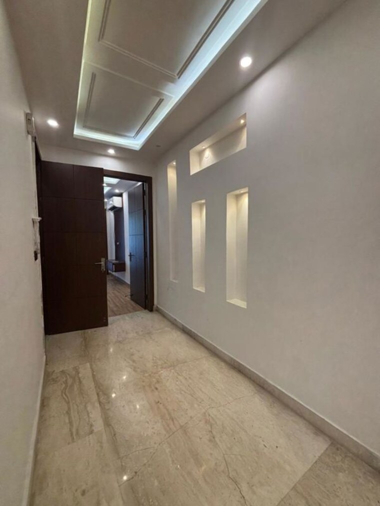 Room, ramesh nagar 2 Bedroom 100 Sq.Ft. Builder Floor In Ramesh Nagar Delhi 10382511
