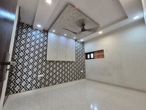 Team Area in 3 BHK Builder Floor at Mansarover Garden – for Rent