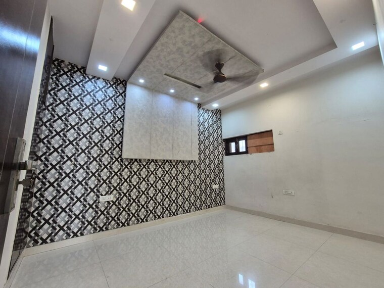 Team Area, mansarover garden 3 Bedroom 150 Sq.Ft. Builder Floor In Mansarover Garden Delhi 10382535