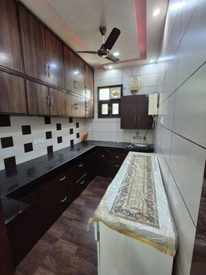 Kitchen in 3 BHK Builder Floor at Mansarover Garden – for Rent