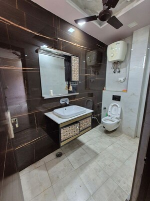 Kitchen in 3 BHK Builder Floor at Mansarover Garden – for Rent