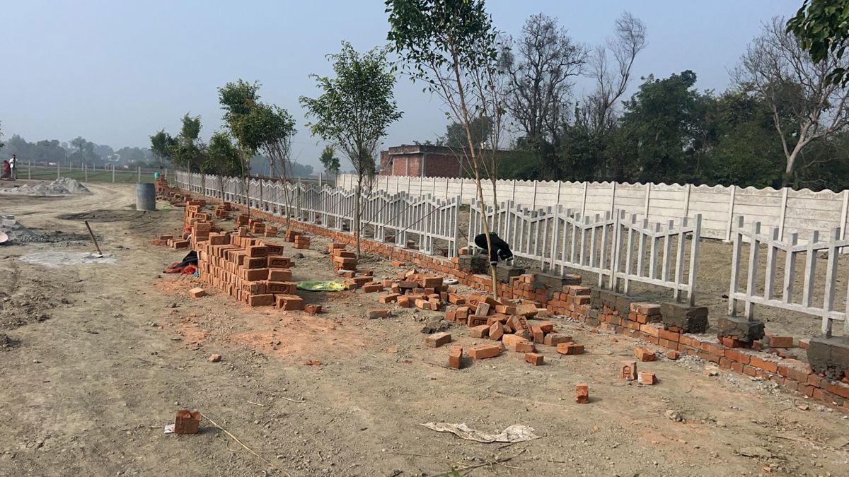 Plot For Sale in Krishna Iscon Valley