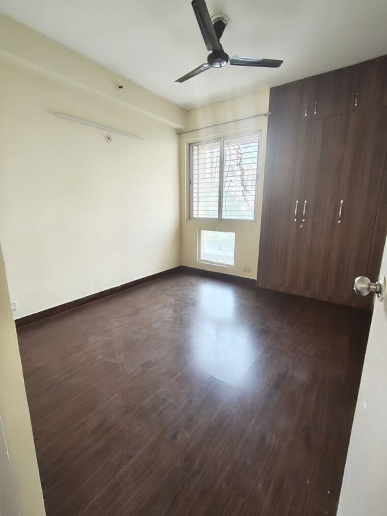 Room, jaypee-greens-kosmos 2 Bedroom 950 Sq.Ft. Apartment In Sector 134 Noida 10382528