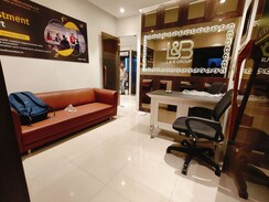 Office Space For Rent in Adajan
