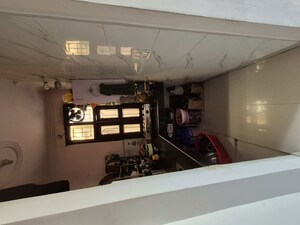 Parking in 2.5 BHK Builder Floor at Mayur Vihar – for Rent